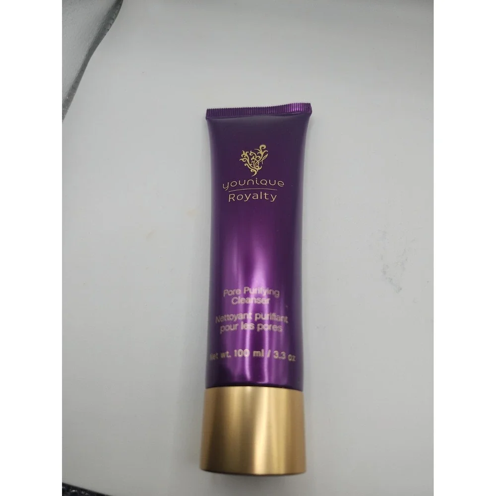 Younique Royalty Moisture Boosting Pore Purifying Cleanser 100ml 3.3 oz Sealed